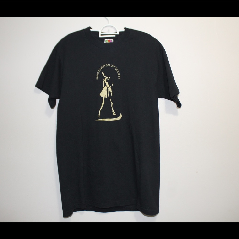 VINTAGE FRUIT OF THE LOOM TEE